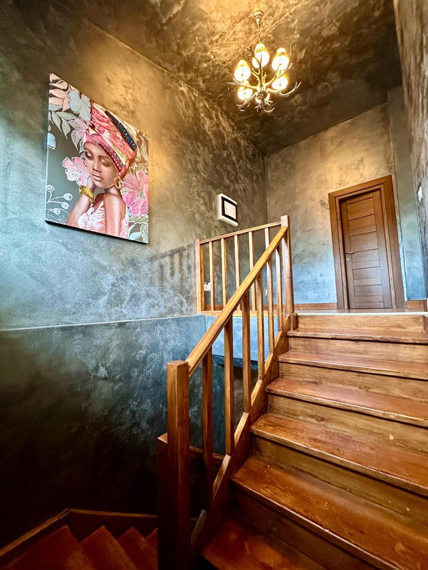 Madison Lake Villa Балотещи Екстериор снимка