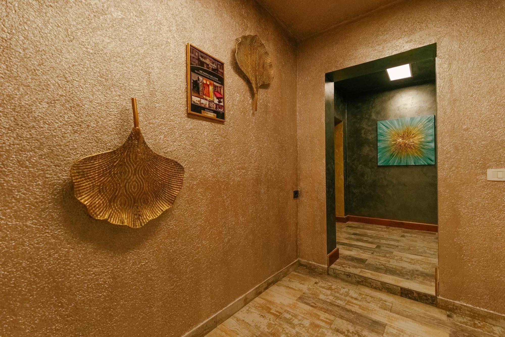 Madison Lake Villa Балотещи Екстериор снимка